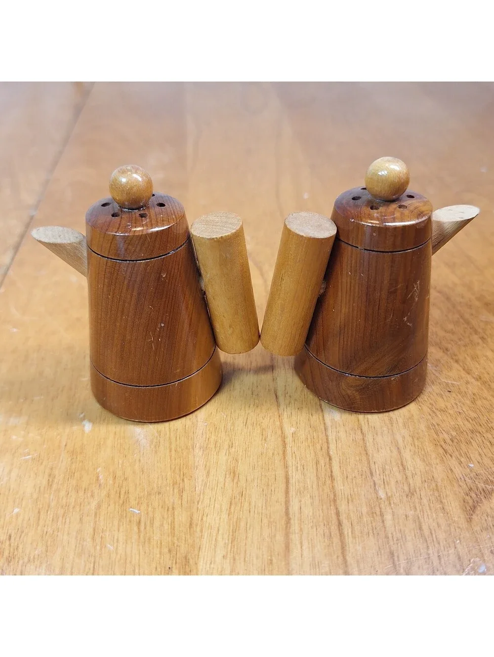 VTG Wooden Coffee Pot Souvenir Salt and Pepper Shakers From Mount Vernon, Va